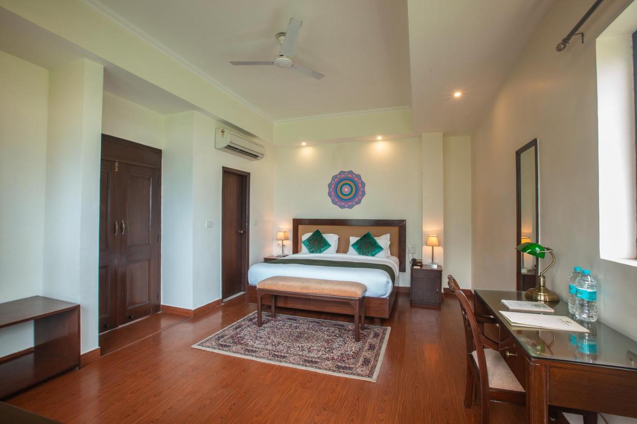 Hotel Dewa Retreat- A Himalayan Boutique Hotel Risikés Kültér fotó