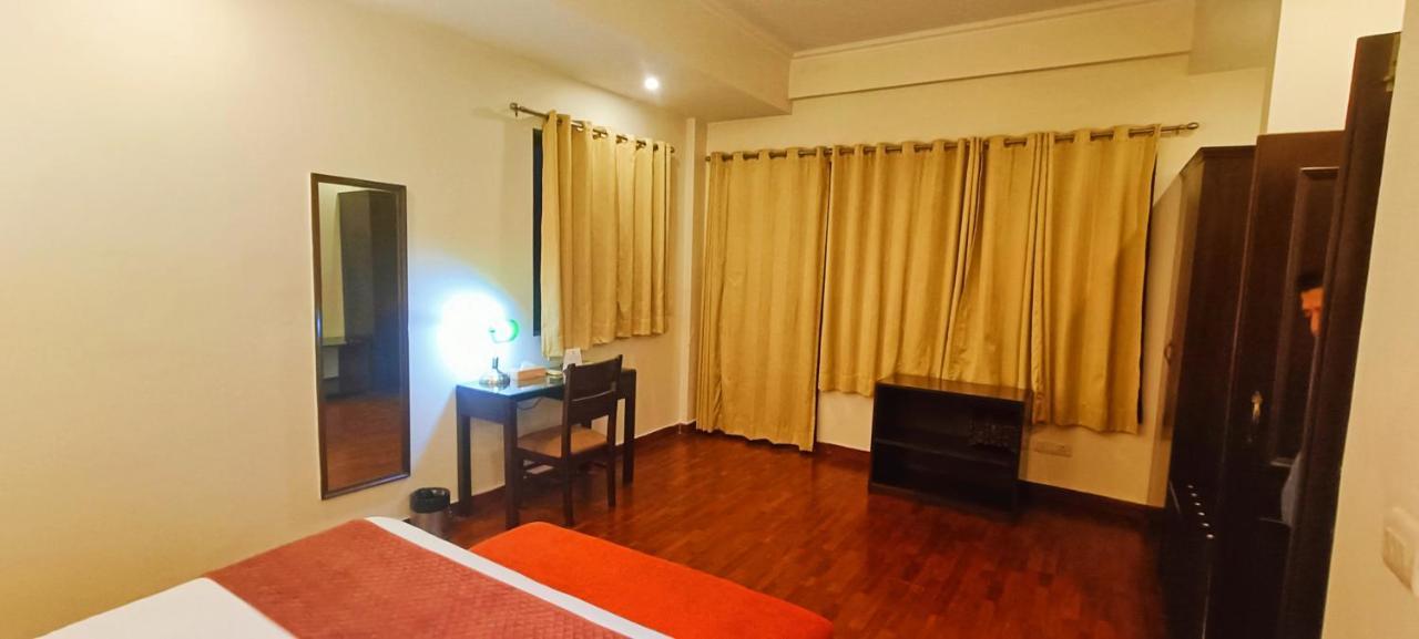 Hotel Dewa Retreat- A Himalayan Boutique Hotel Risikés Kültér fotó